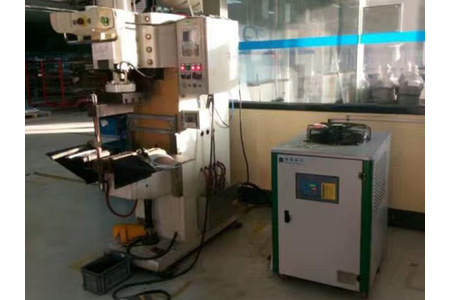 電阻焊機(jī)冷卻方案（風(fēng)冷式冷水機(jī)）
